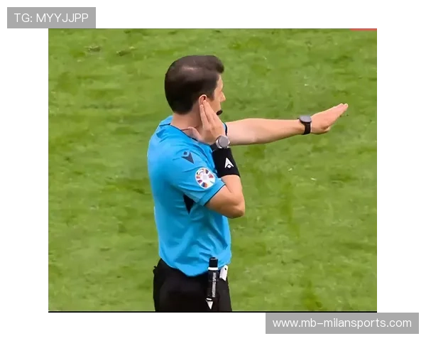 卢卡库终场前头球建功，为胜利画上最完美句点